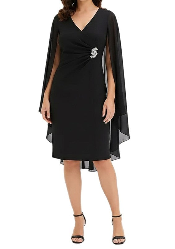 Figure-hugging ladies' mini dress made of flowing chiffon with decorative brooch evening dress - Black