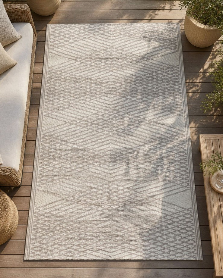 Modern outdoor rug