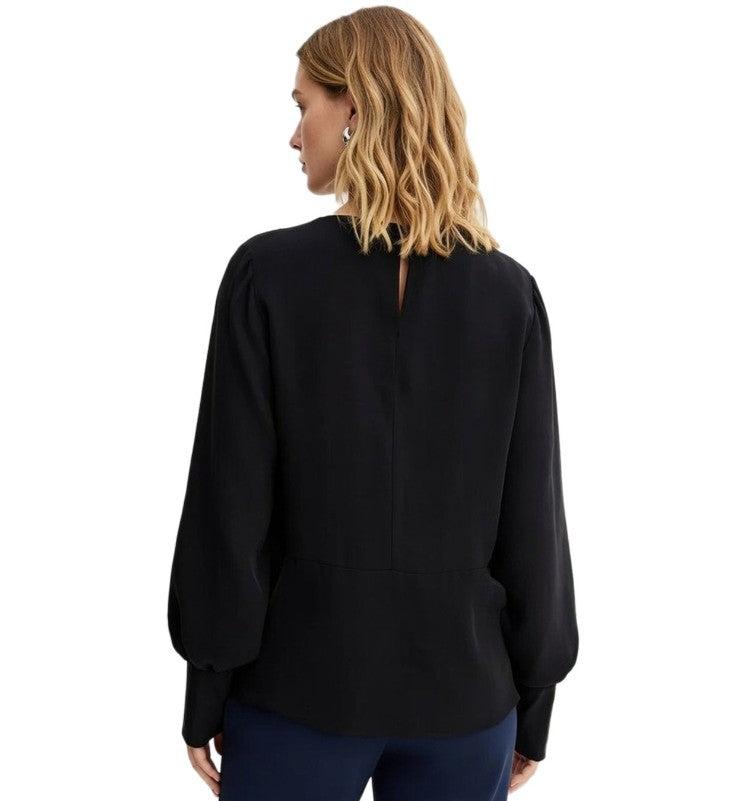 Elegant women's blouse made of a viscose summer shirt in black